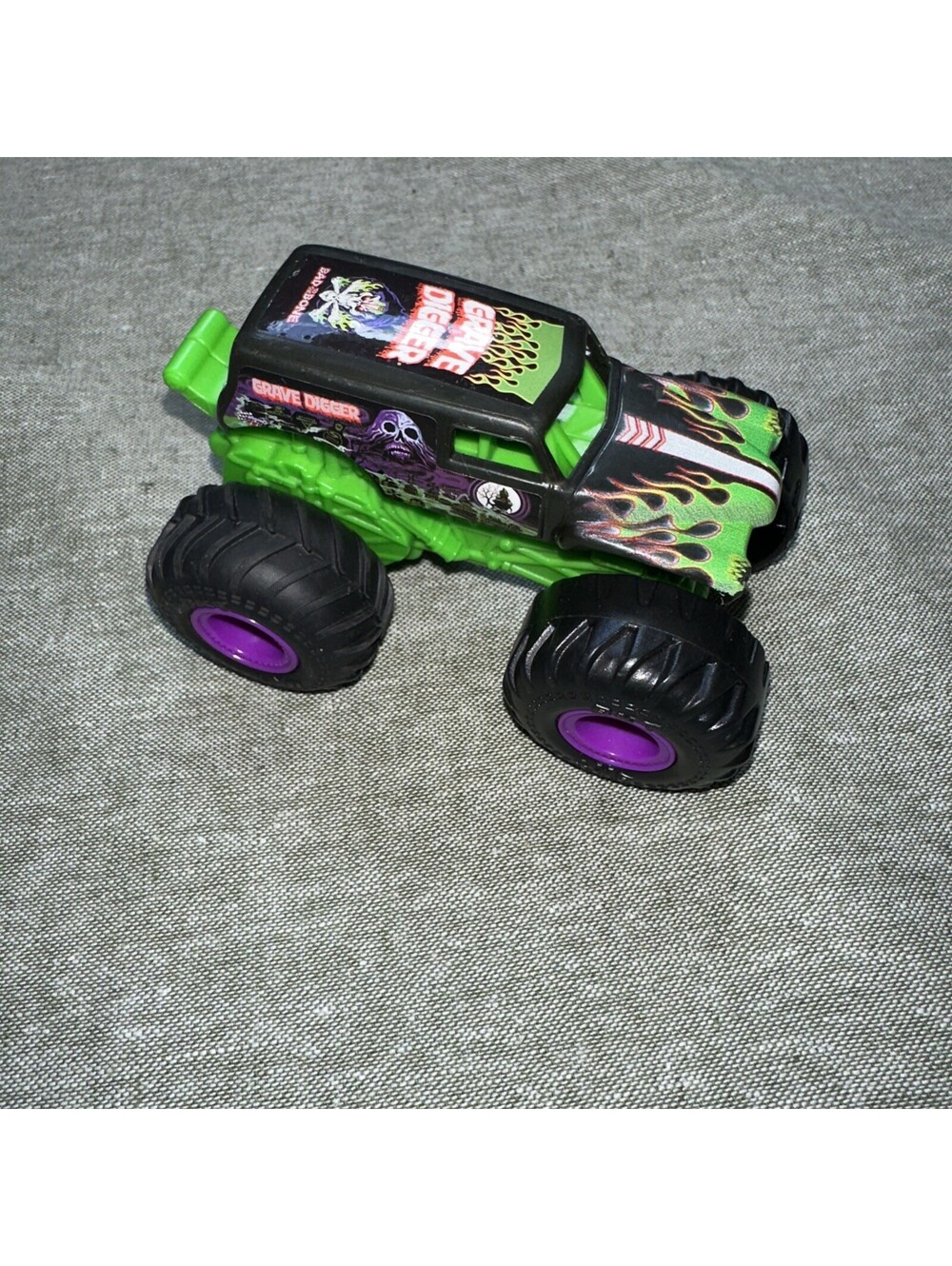 Grave Digger Ride Along Truck 1:64 Spin Master Monster Jam Loose
